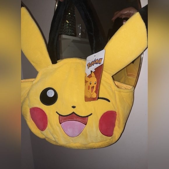 Pokemon Other - Pikachu Plush Shoulder Bag